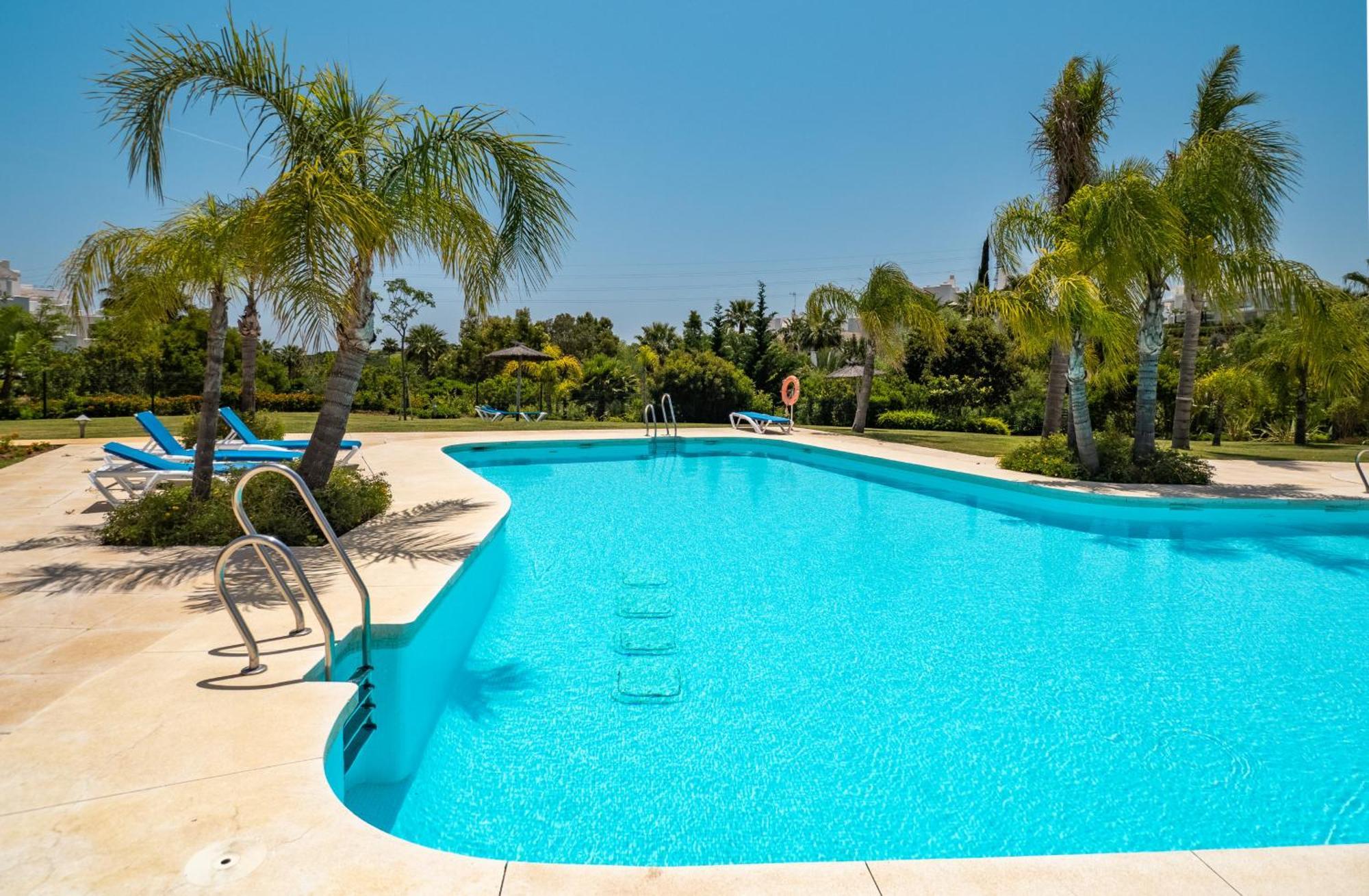 Alcazaba Lagoon 2425 Luxury Private Beach إِستيبونا المظهر الخارجي الصورة