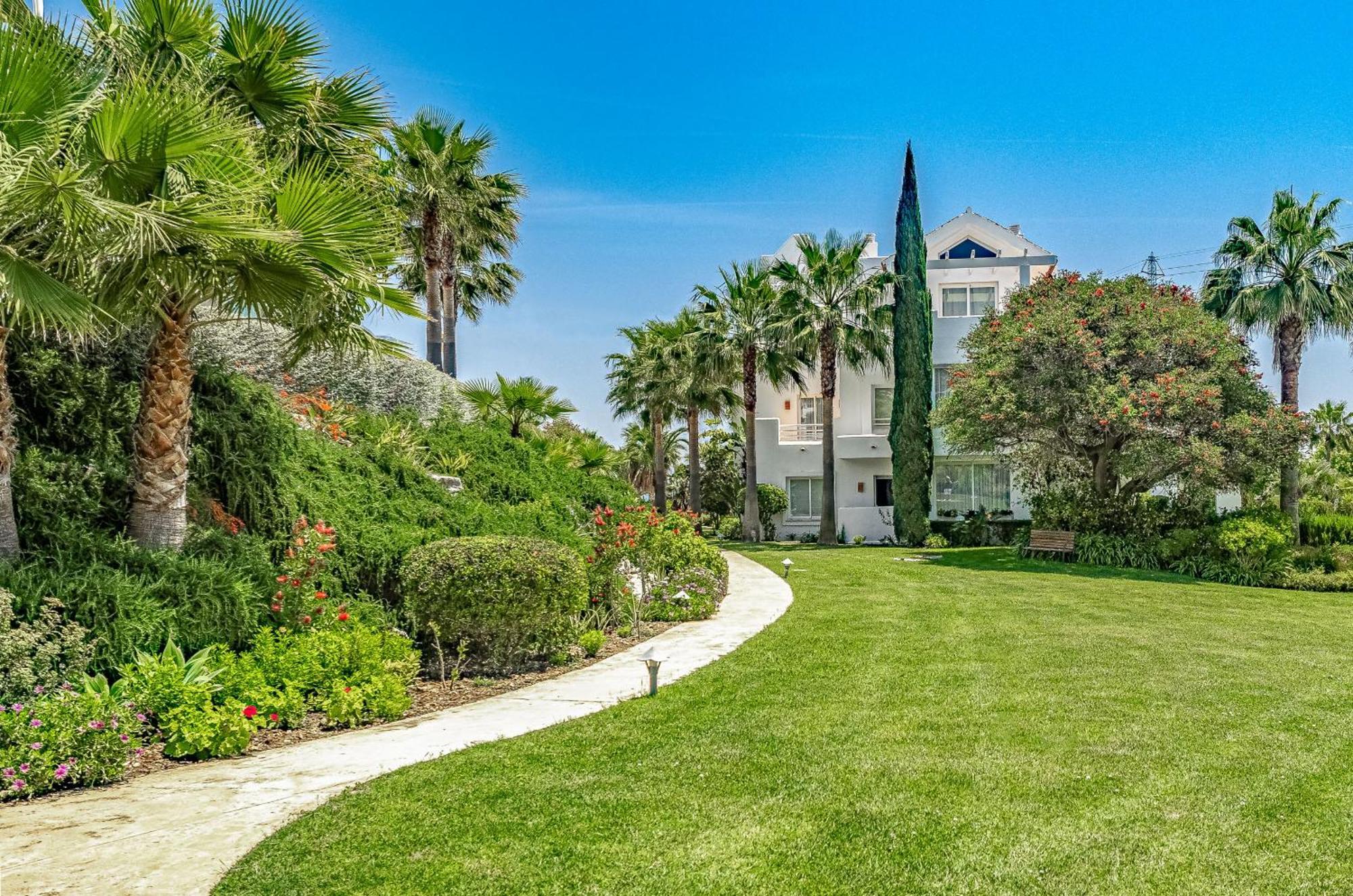 Alcazaba Lagoon 2425 Luxury Private Beach إِستيبونا المظهر الخارجي الصورة